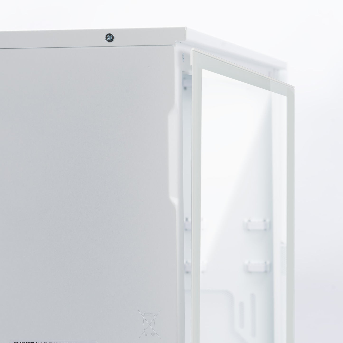 Корпус без блока питания InWin IW-CS-F5WHI-3AN140P
